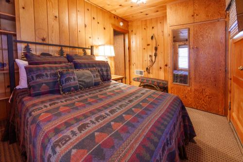 tahquitz pines retreat