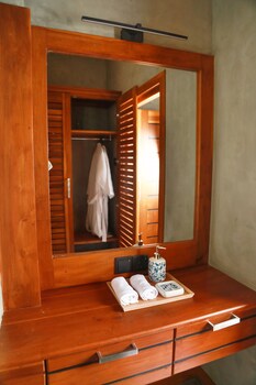 villa rumassala luxury chalets