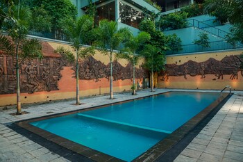 villa rumassala luxury chalets