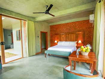 villa rumassala luxury chalets