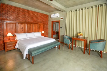 villa rumassala luxury chalets