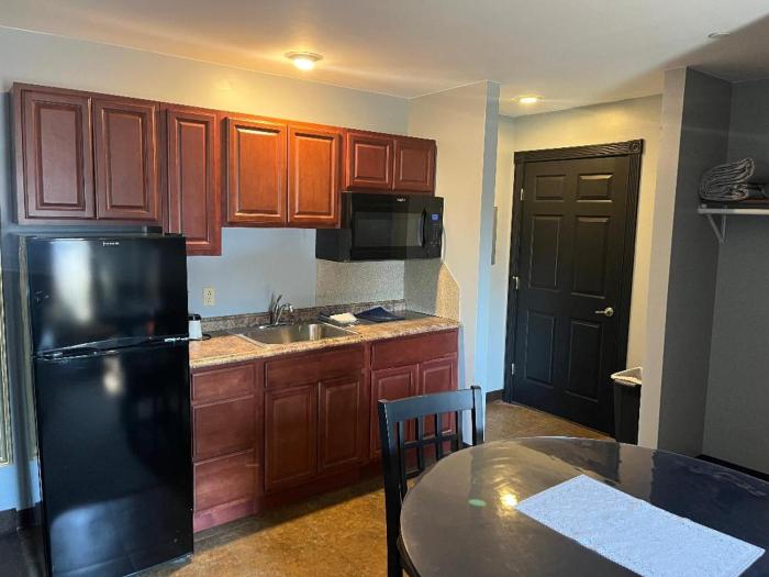 gamble farm inn and suites