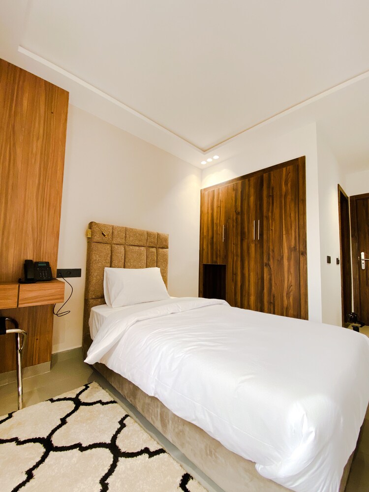 timazin hotel dakhla