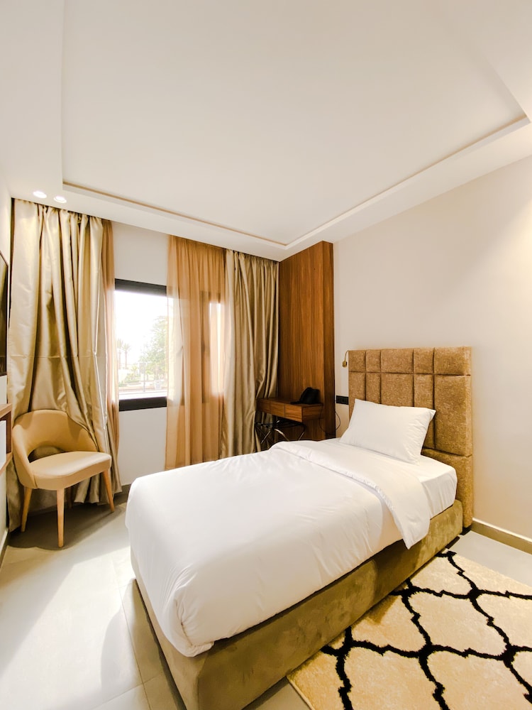timazin hotel dakhla