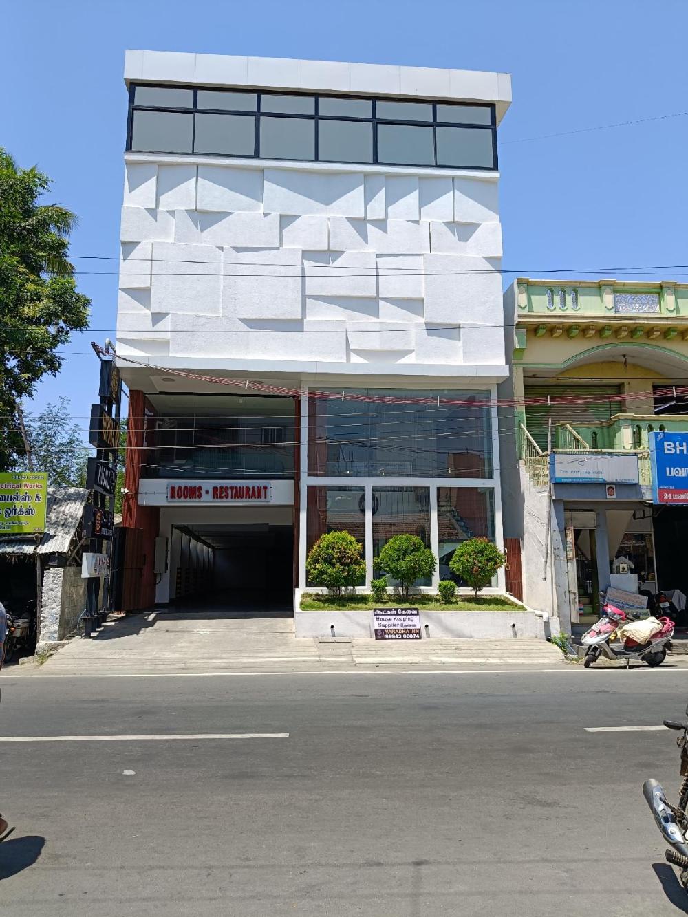 hotel vardha inn