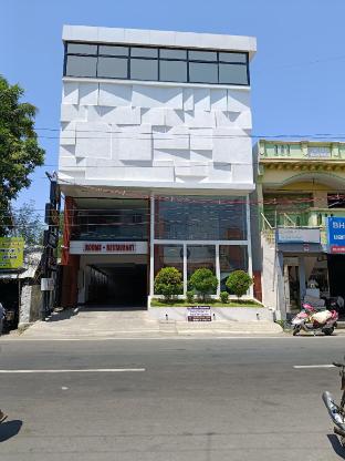 hotel vardha inn