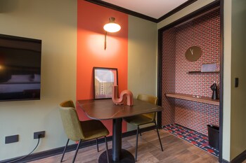 apt serviced apartments santiago