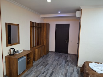 hotel georgian memory