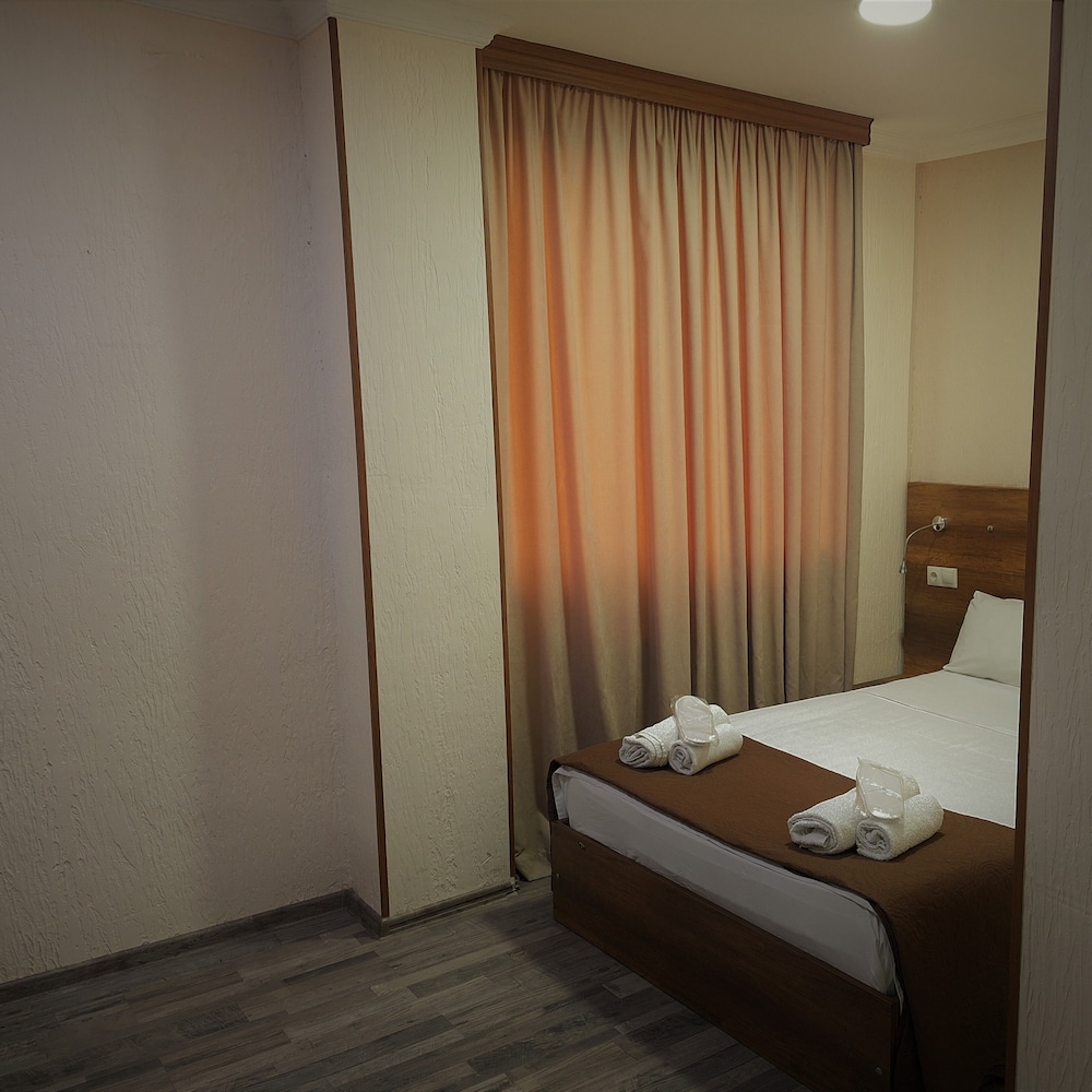 hotel georgian memory