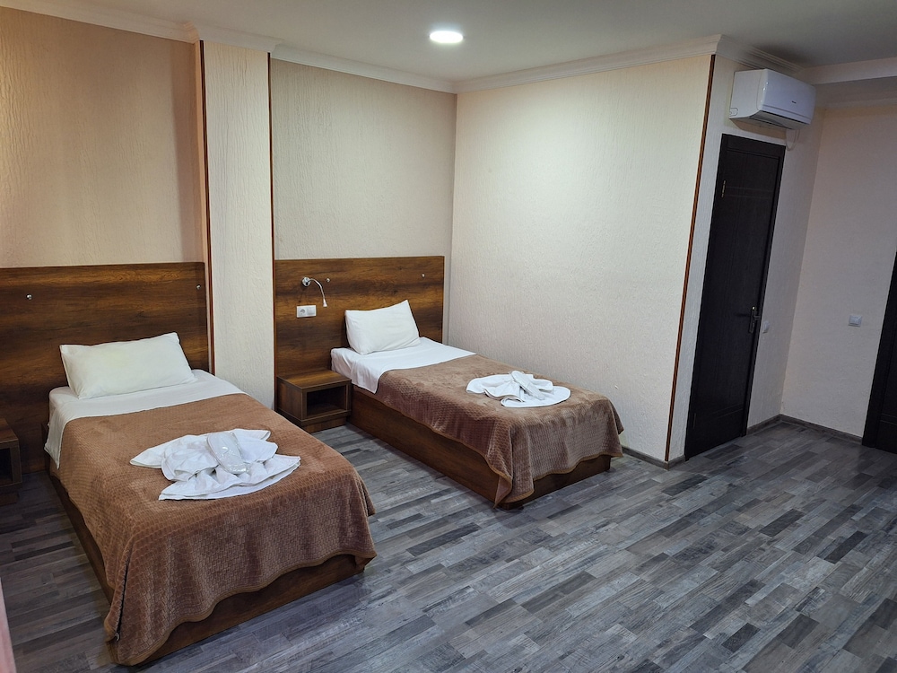 hotel georgian memory