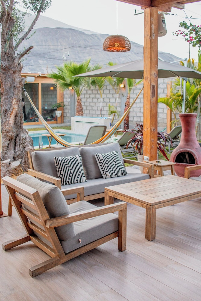 acari hotel resort