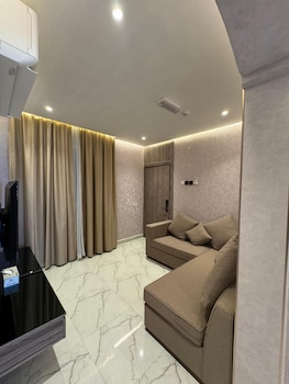 royal plaza hotel duqm