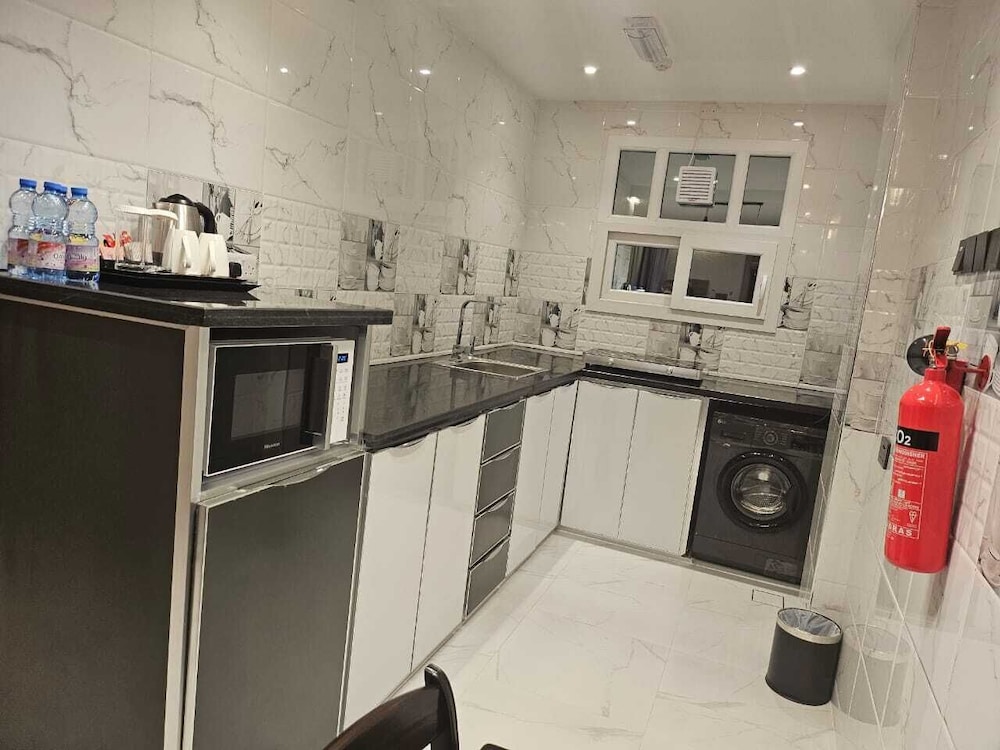 royal plaza hotel duqm