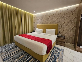 royal plaza hotel duqm