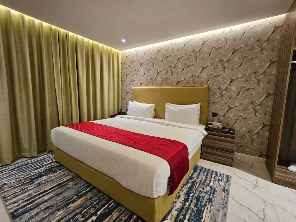 royal plaza hotel duqm