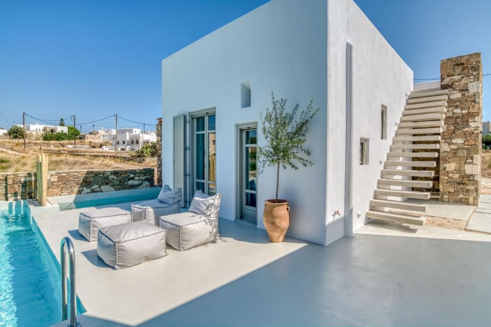 paros