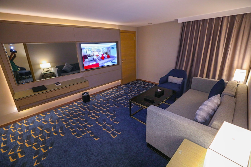 cheerful al waha unayzah hotel