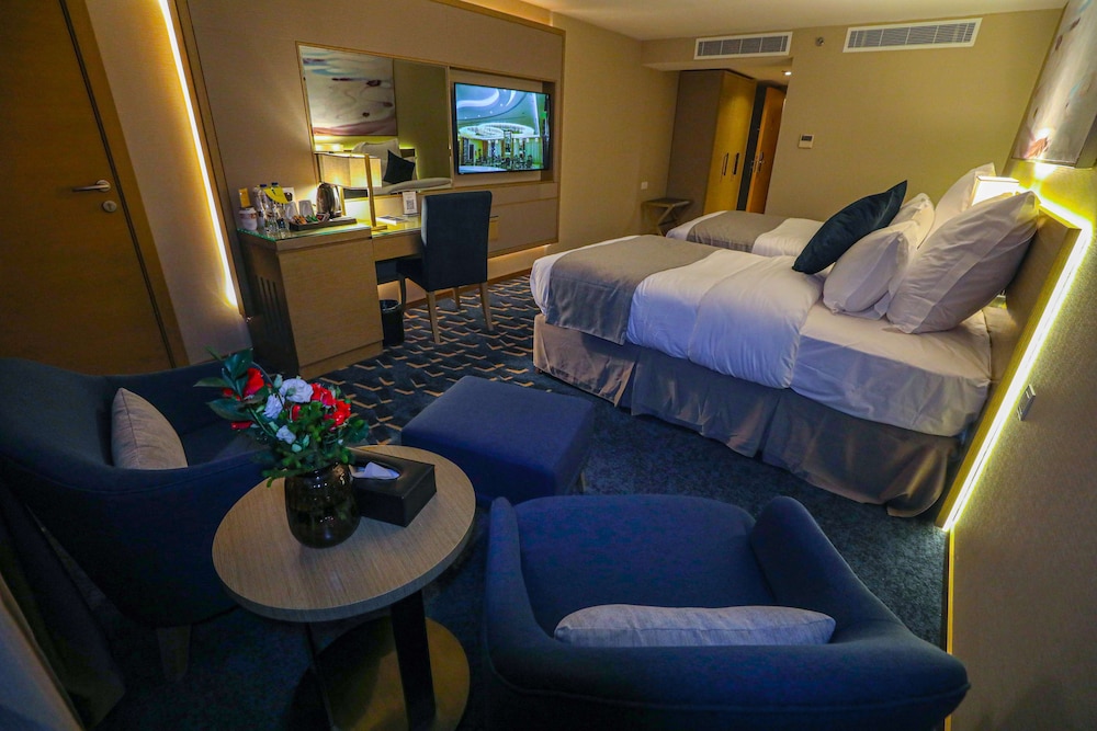 cheerful al waha unayzah hotel