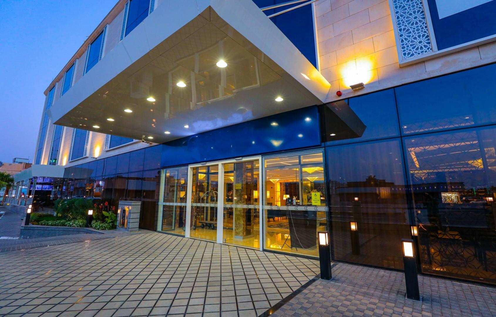 cheerful al waha unayzah hotel
