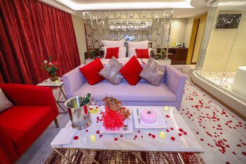 cheerful al waha unayzah hotel