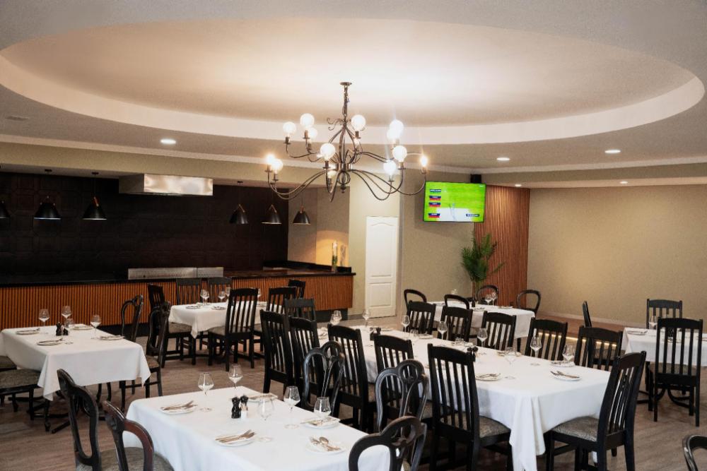qs evander hotel and apartment