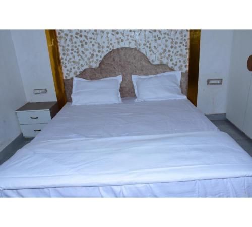 Rajrani Heritage Resort,India>>Asind,2 star