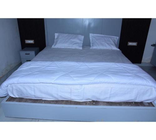 Rajrani Heritage Resort,India>>Asind,2 star