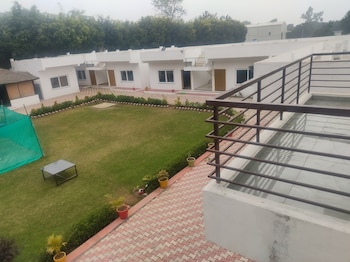 Great Tiger Resort,India>>Ramnagar,2.5 star