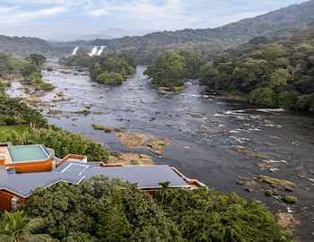 Sterling Athirappilly,India>>Chalakudy,3 star