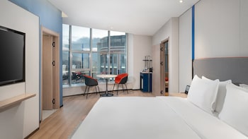 holiday inn express shangri la an ihg hotel