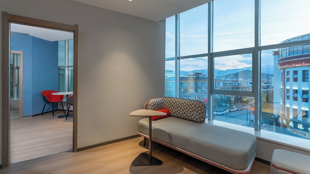 holiday inn express shangri la an ihg hotel