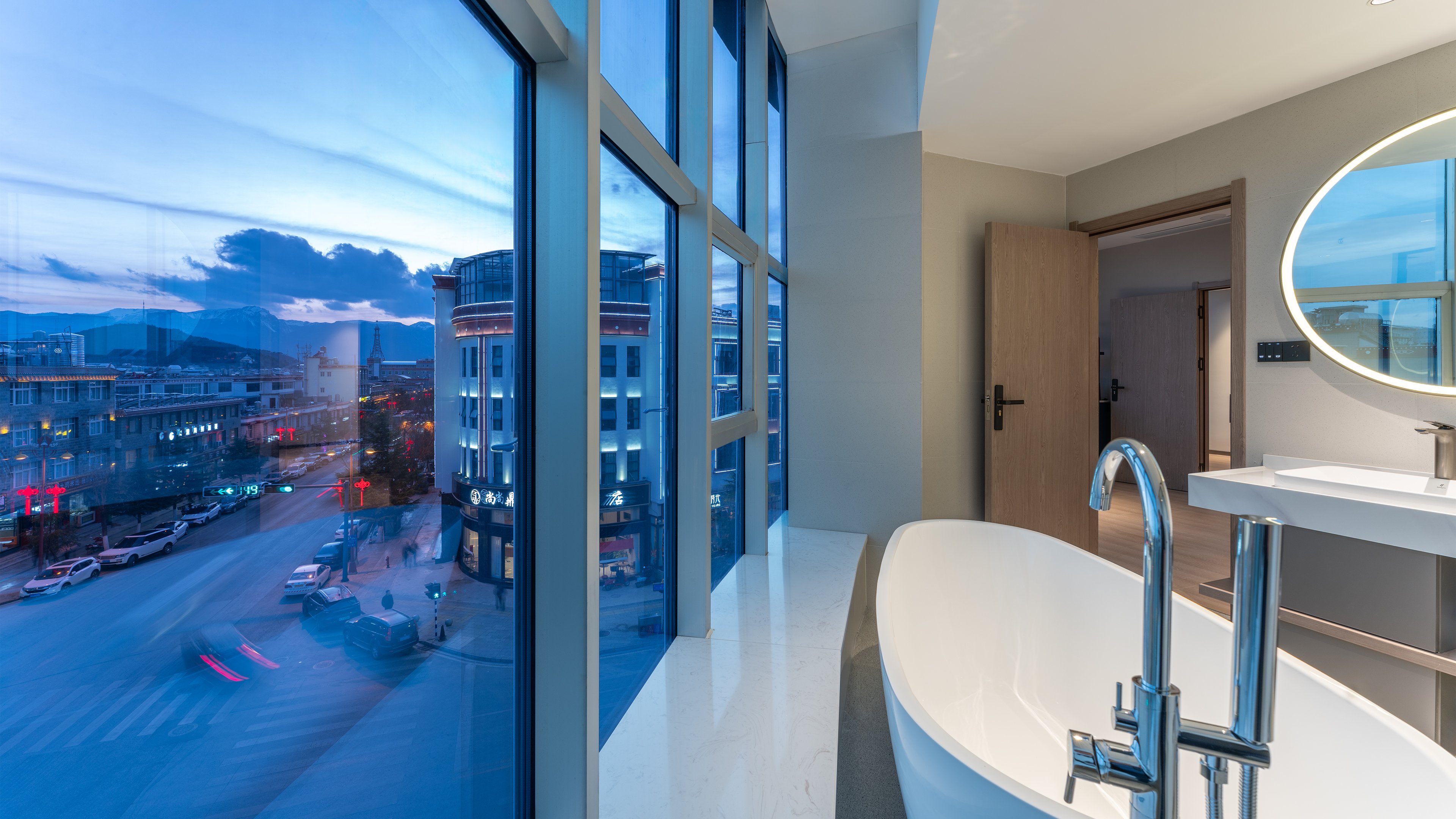 holiday inn express shangri la an ihg hotel