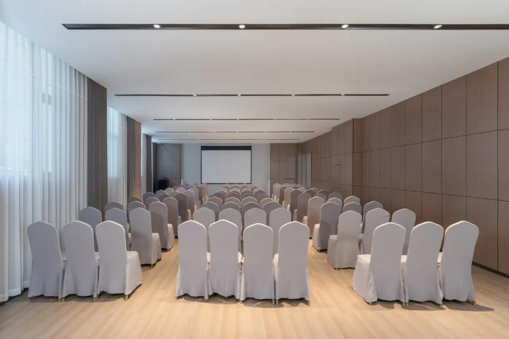 holiday inn express shangri la an ihg hotel