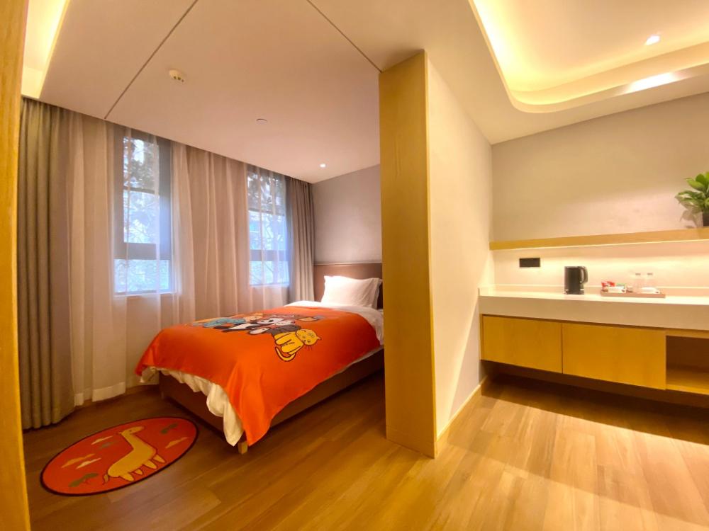 madison hotel xianyang zhuquan road wanda plaza