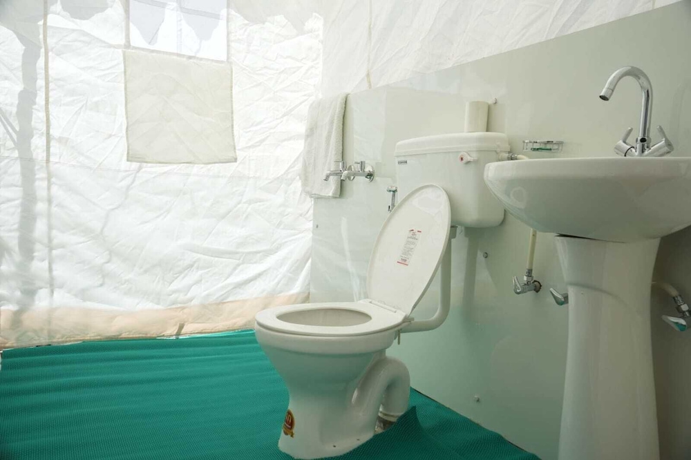 martsemik camp pangong lake