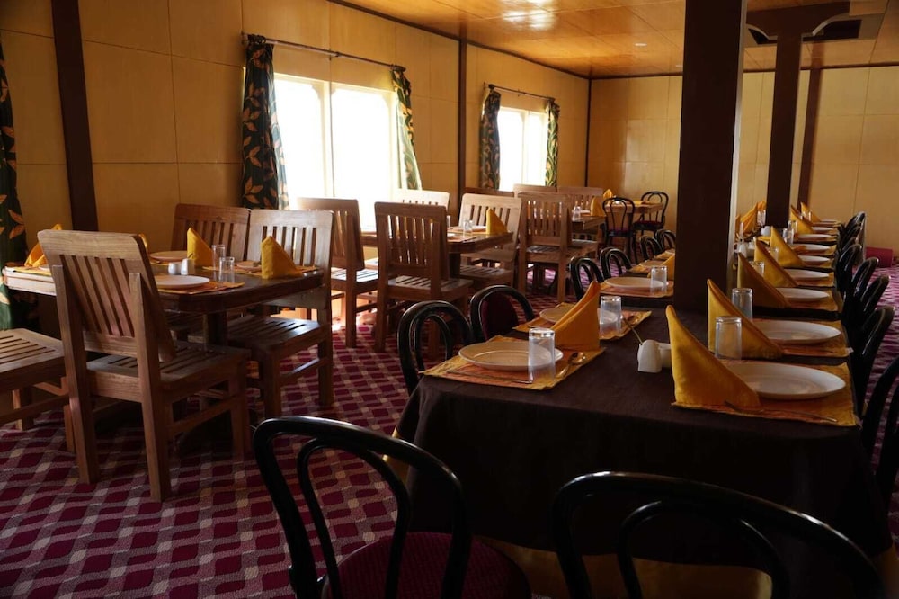 martsemik camp pangong lake