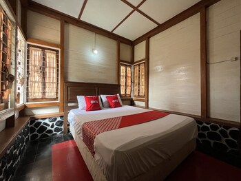 oyo 93629 villa cemara syariah