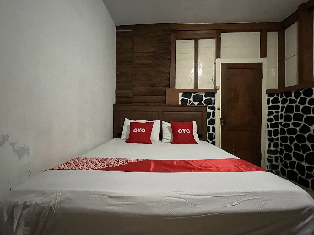 oyo 93629 villa cemara syariah