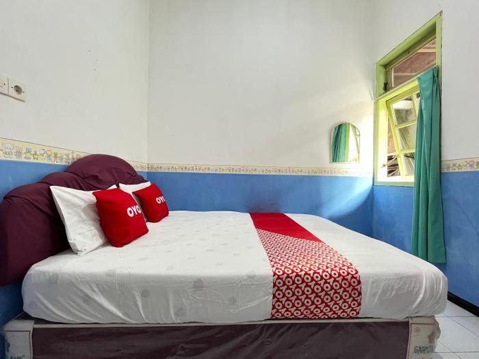 oyo 93629 villa cemara syariah