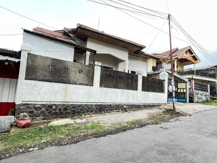 oyo 93629 villa cemara syariah
