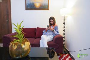 lime tree hotel near 32nd milestone