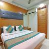hotel tashkent palace near new delhi railway station