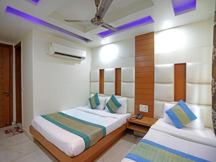 hotel tashkent palace near new delhi railway station