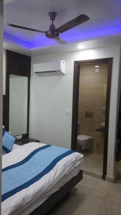 hotel tashkent palace near new delhi railway station