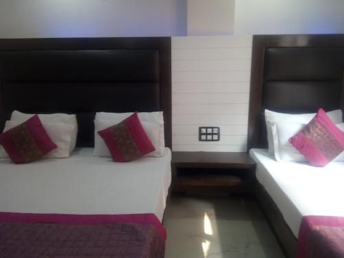 hotel tashkent palace near new delhi railway station