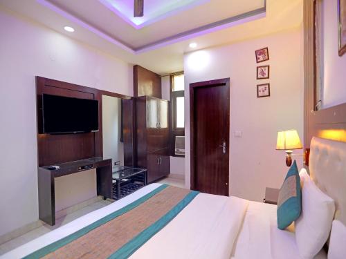 hotel tashkent palace near new delhi railway station