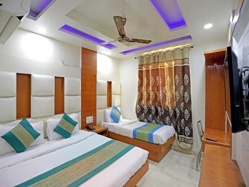 hotel tashkent palace near new delhi railway station