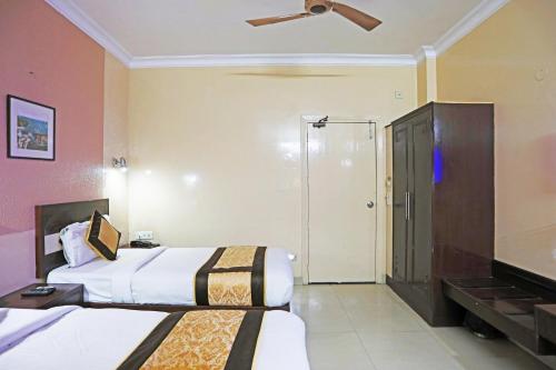hotel tashkent palace near new delhi railway station