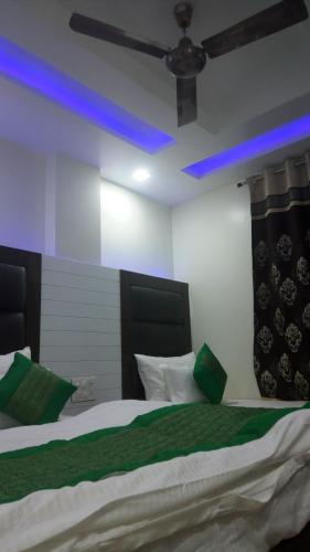 hotel tashkent palace near new delhi railway station