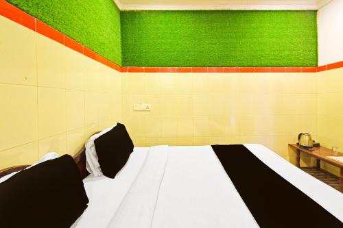 Super Hotel O Mak Residence,India>>Shamshabad,4 star